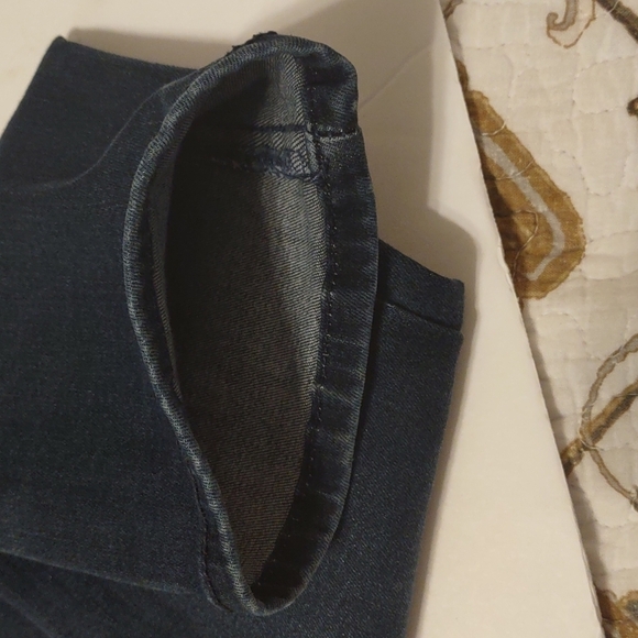 Bandolino Blue Jeans. SMOOTH OPERATOR - Picture 10 of 11